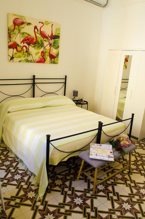Bed and Breakfast Ingrosso House Lecce Exterior foto