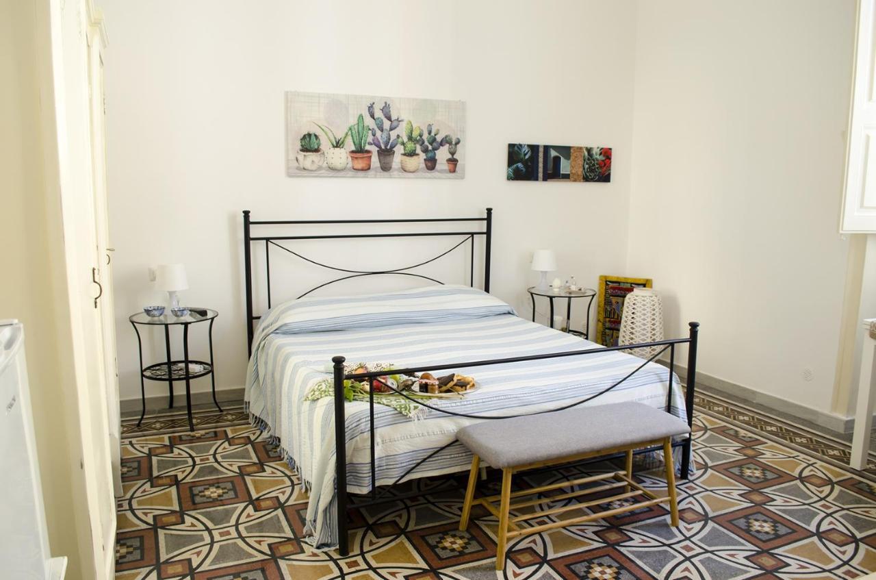 Bed and Breakfast Ingrosso House Lecce Exterior foto
